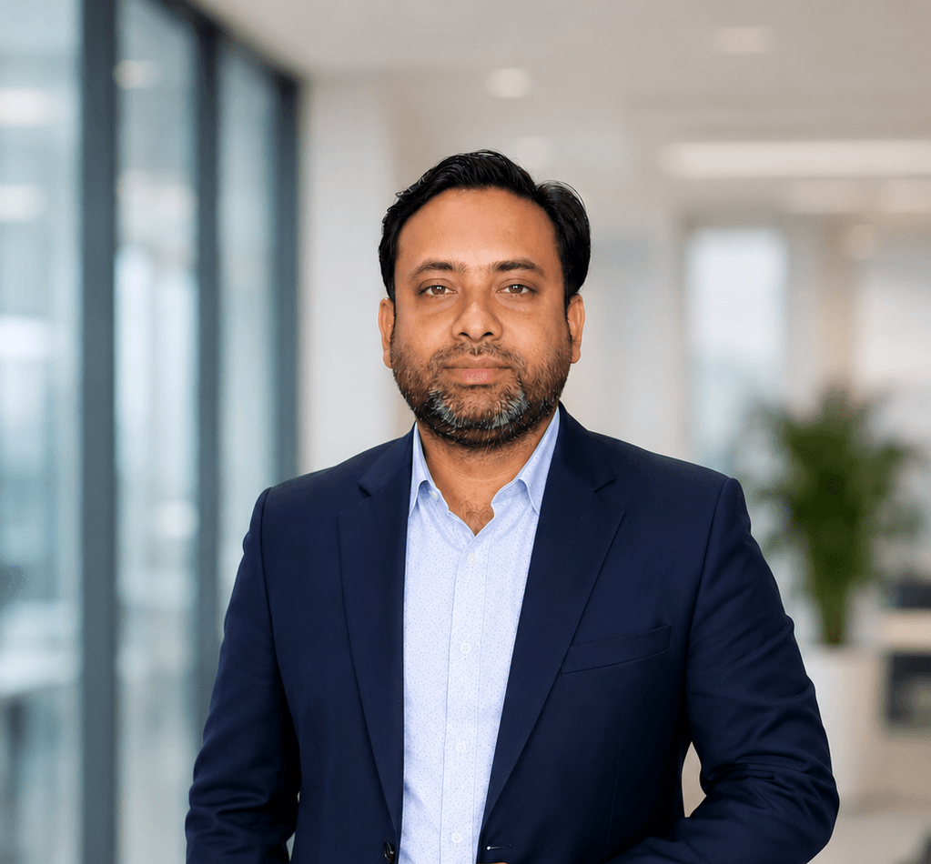 Er. Vivek Jaiswal — Chief Engineer
